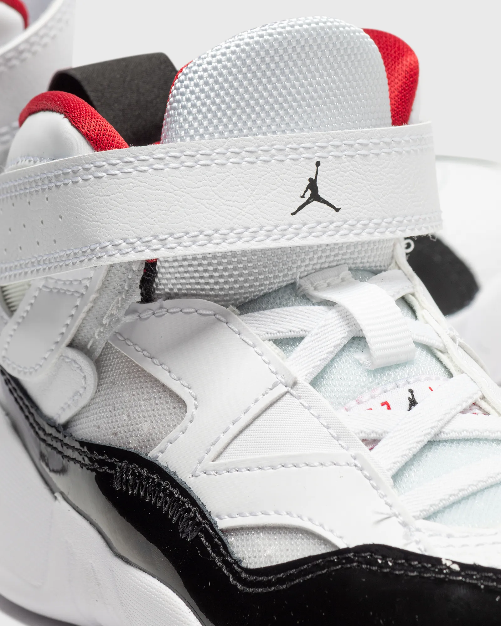 Jordan Jumpman Trey Two (PS)