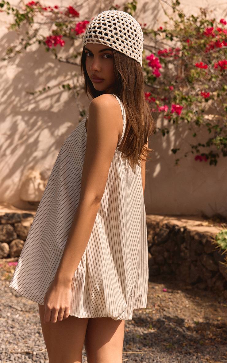 Crème Robe Bouffante À Rayures Et Bretelles