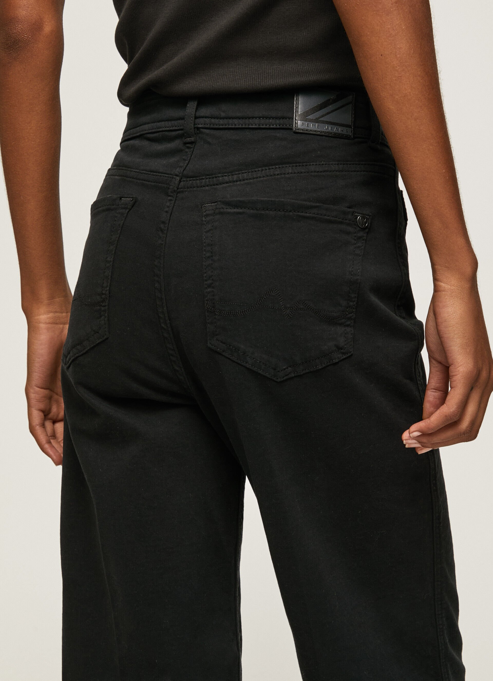 Calça boca de sino de algodão - preta