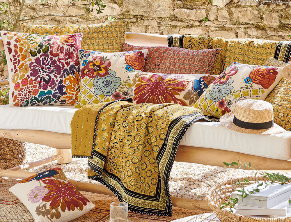 Coussin brodé-En Luberon