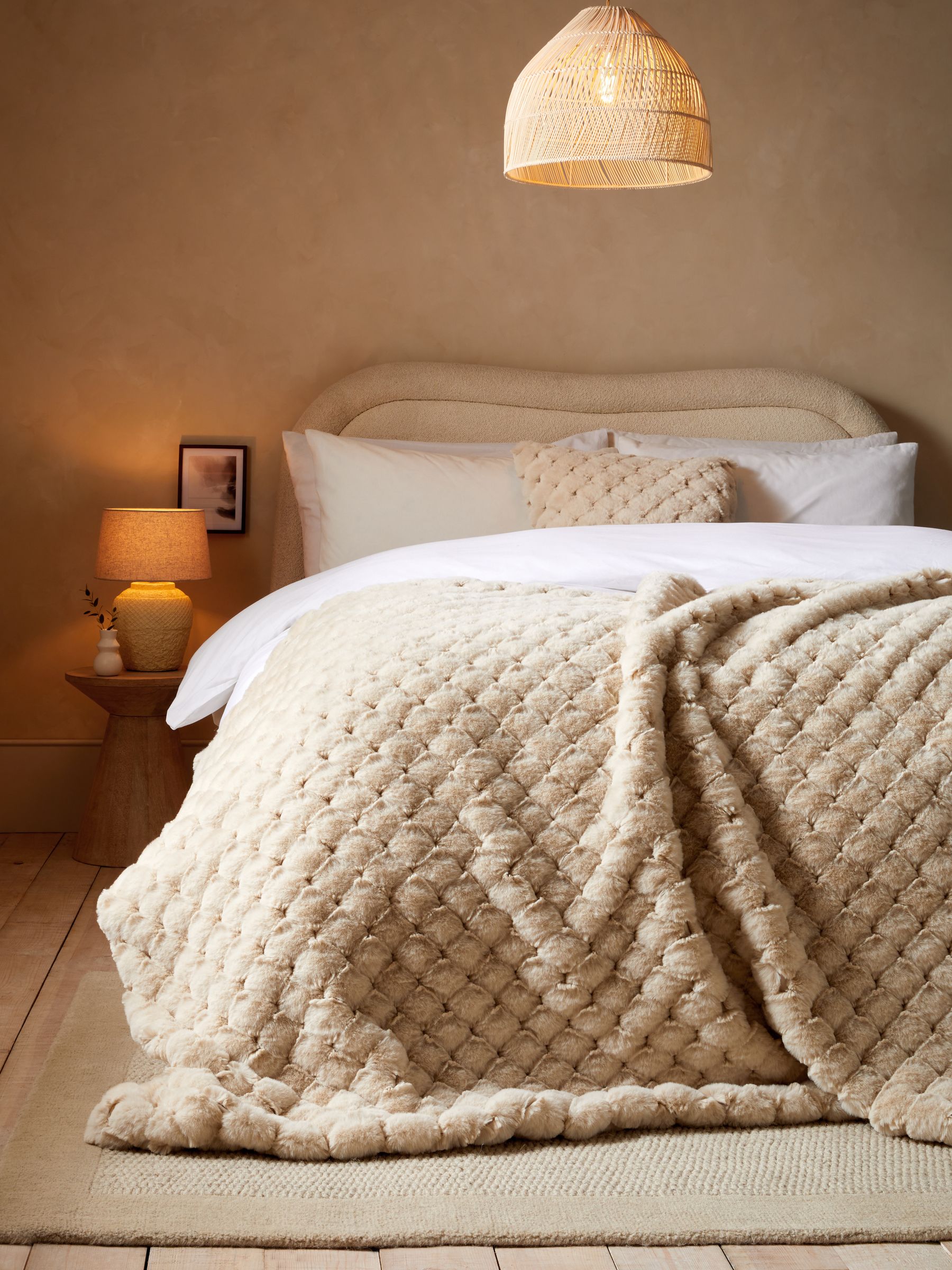 Luna Bedloper met geschulpt pluche imitatiebont
