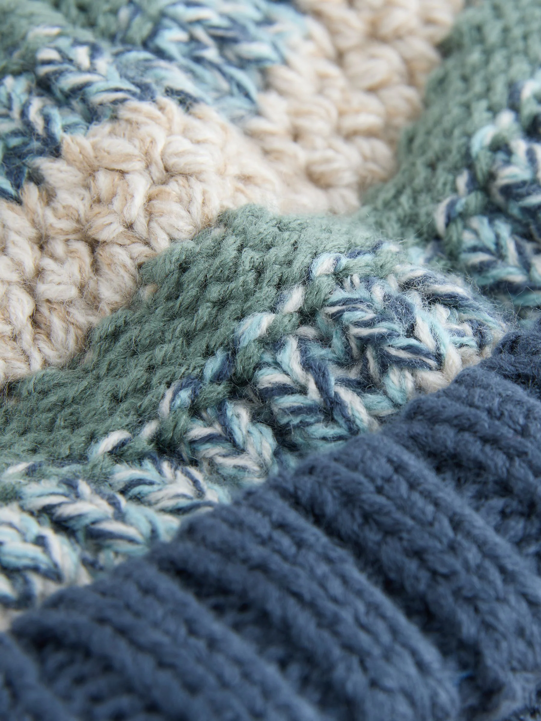 Groen/blauw - Gebreide Baby muts met pompon (0mnd -2jr)