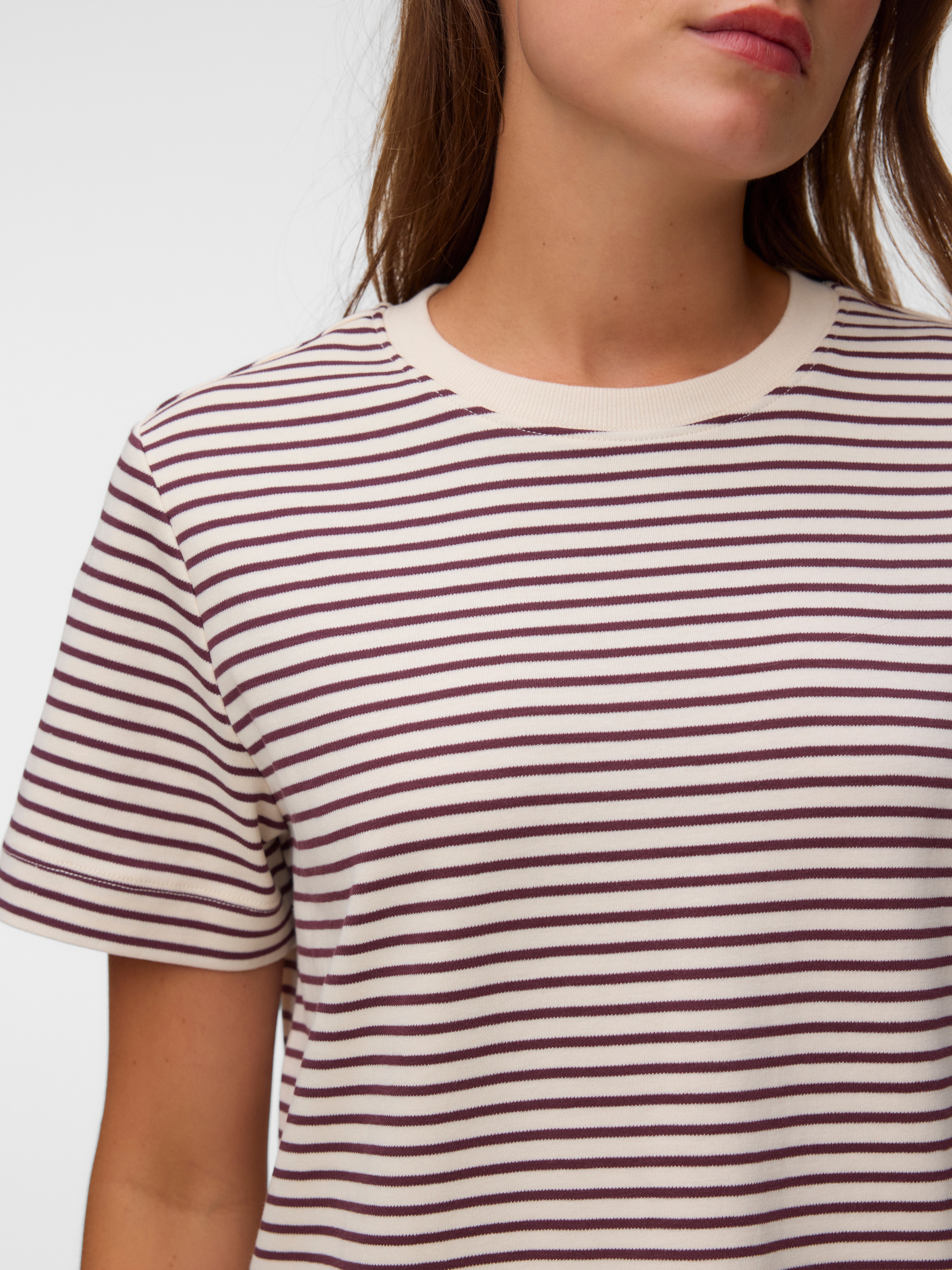 AWJADA T-shirts