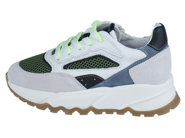 Giga Sneaker