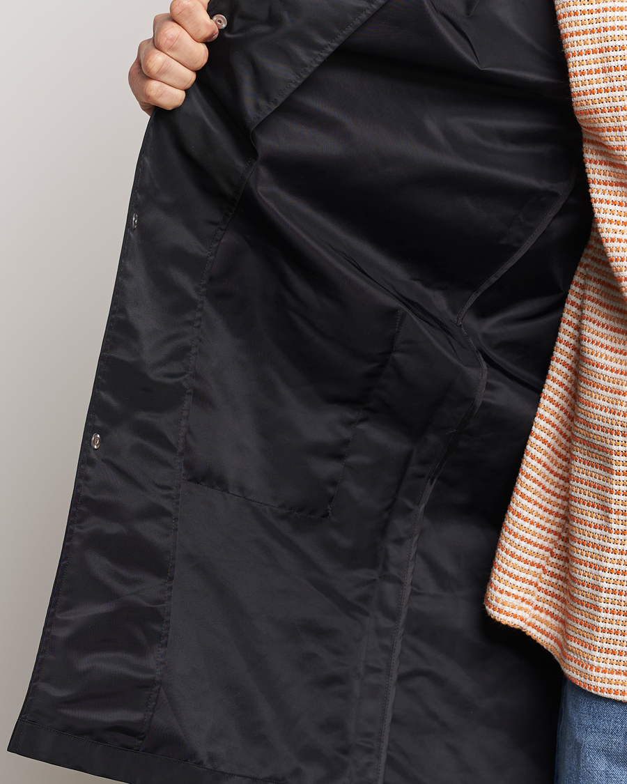 Drôle de Monsieur La Parka Slogan Coat Black
