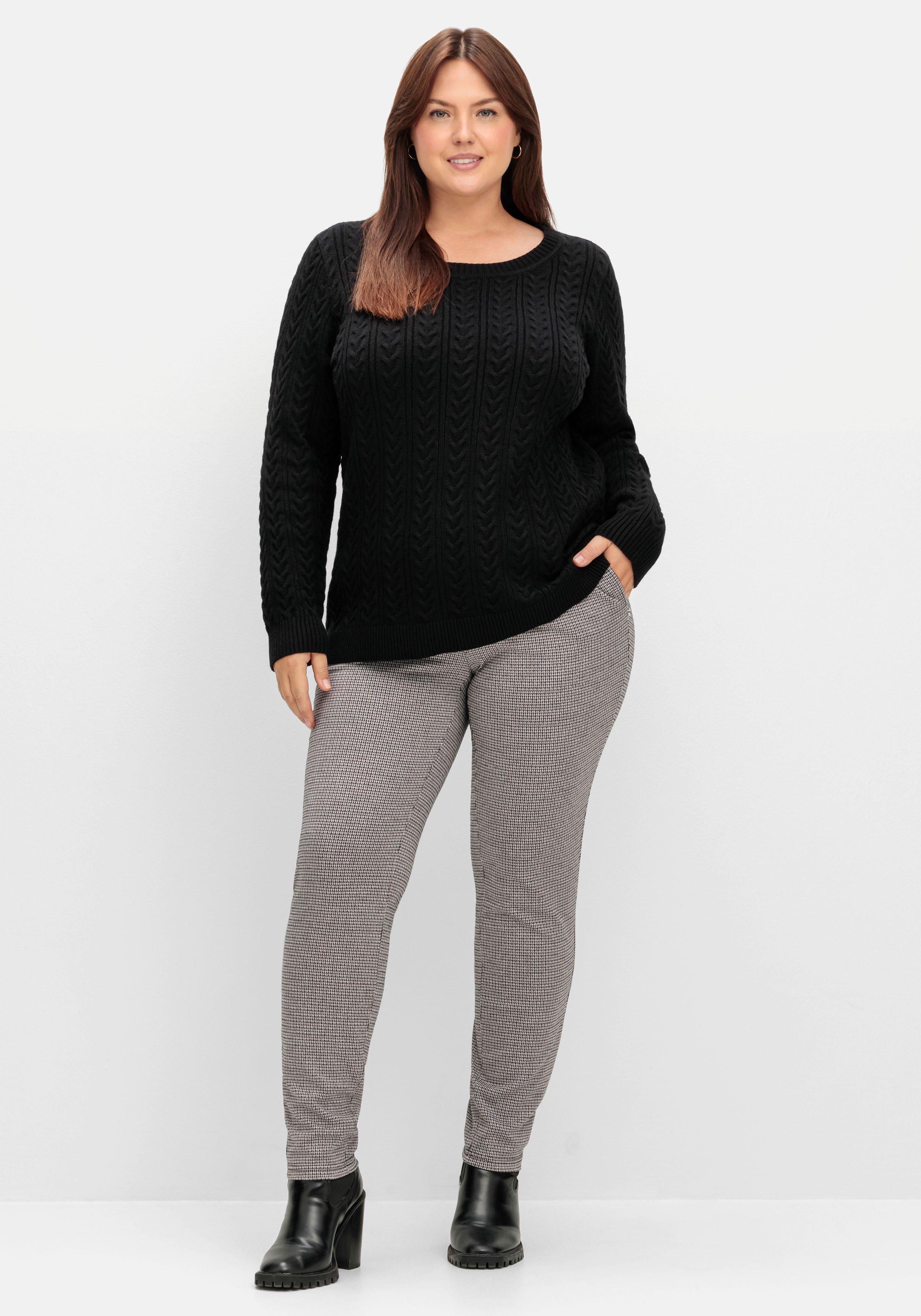 Pullover mit Zopfmuster und Rundhalsausschnitt