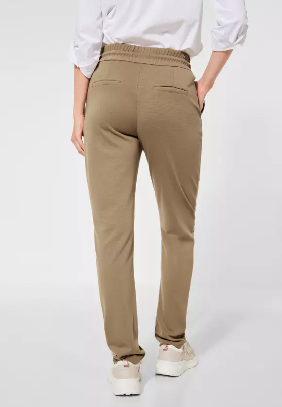 Loose Fit Hose in Unifarbe - nu sand
