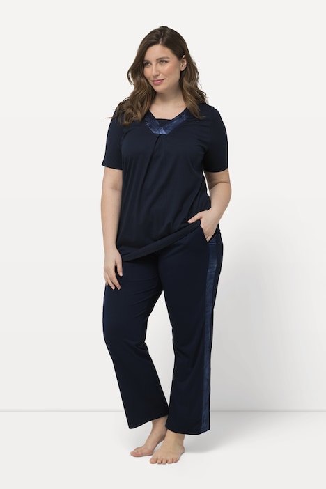 Pyjama, Satindetails, V-Ausschnitt, Halbarm