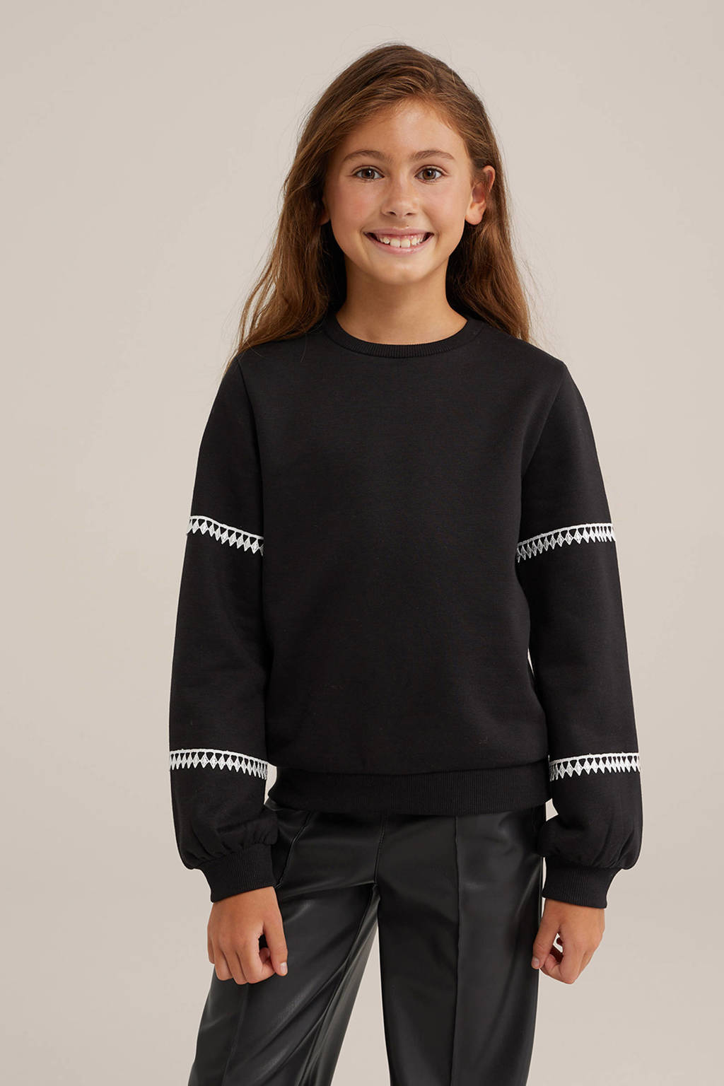 WE Fashion sweater zwart