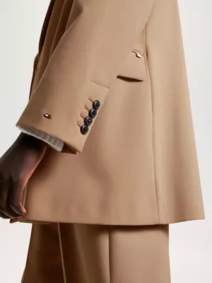 Blazer de corte reto e descontraído com abotoamento duplo