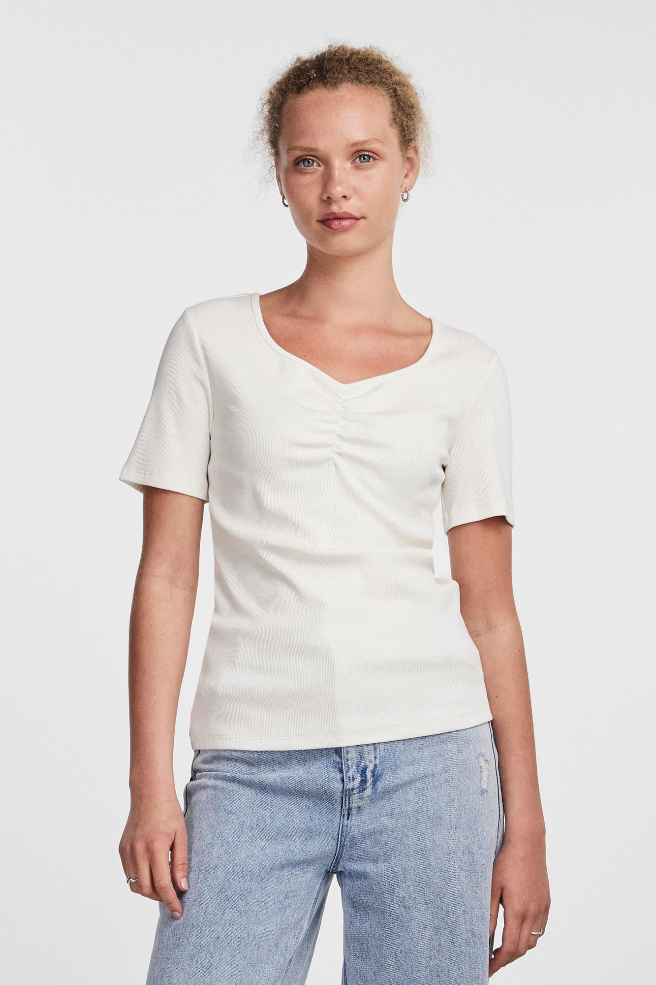 Blusa de manga curta com decote em V