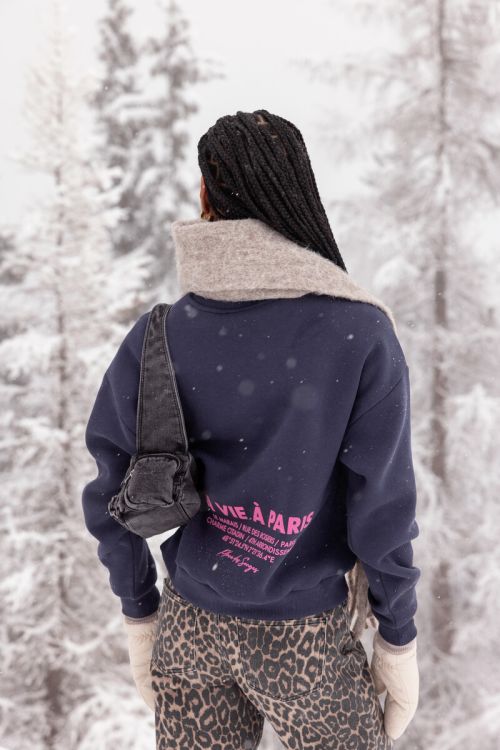 Donkergrijze sweater 