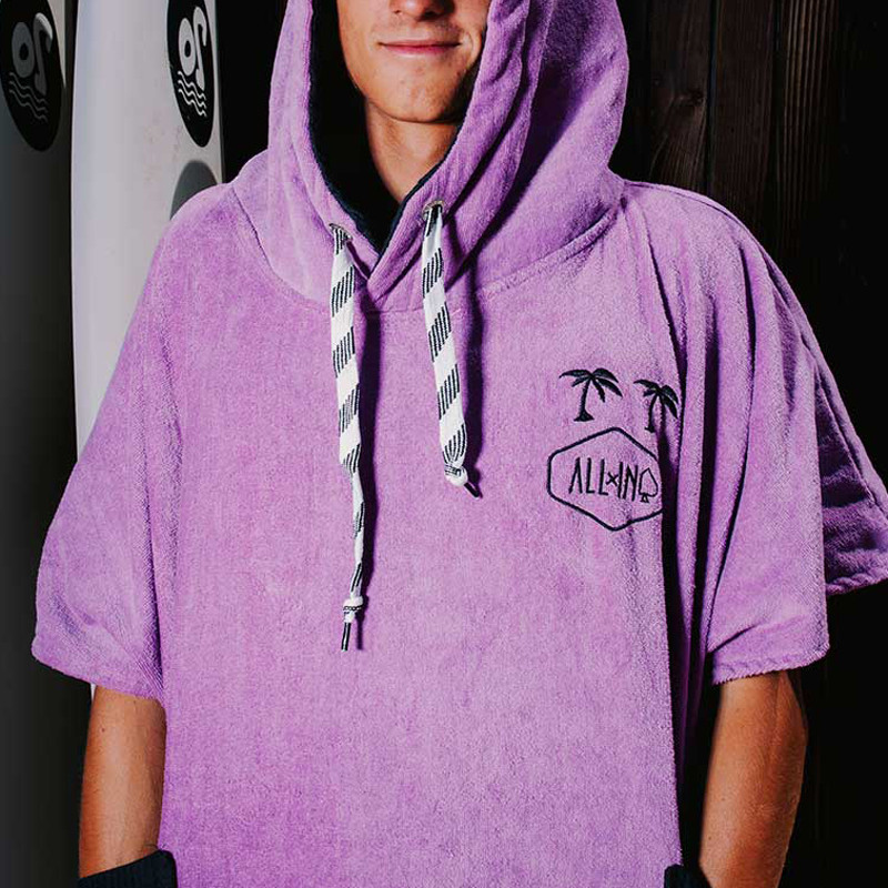 Poncho all-in v flash noir violet