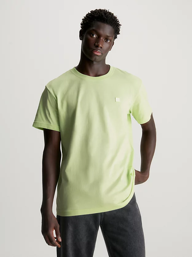 Camiseta com monograma