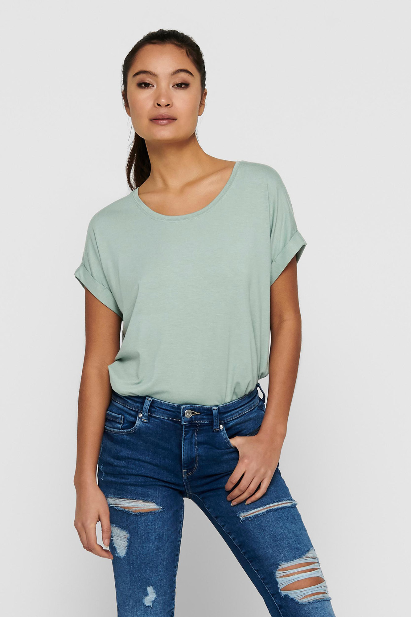 Blusa de manga curta e modelagem folgada