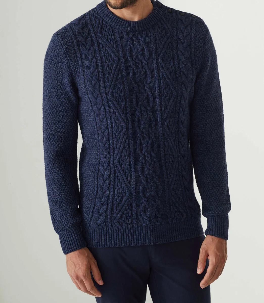 Pull col rond bleu 