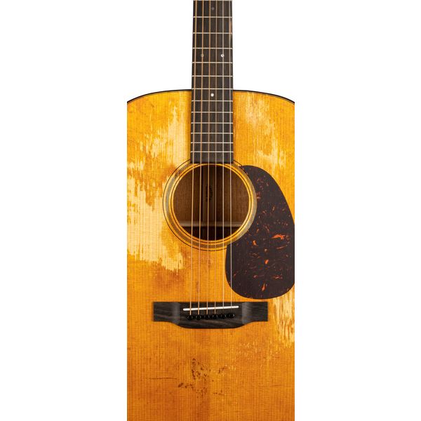 Martin Guitar D-18 StreetLegend