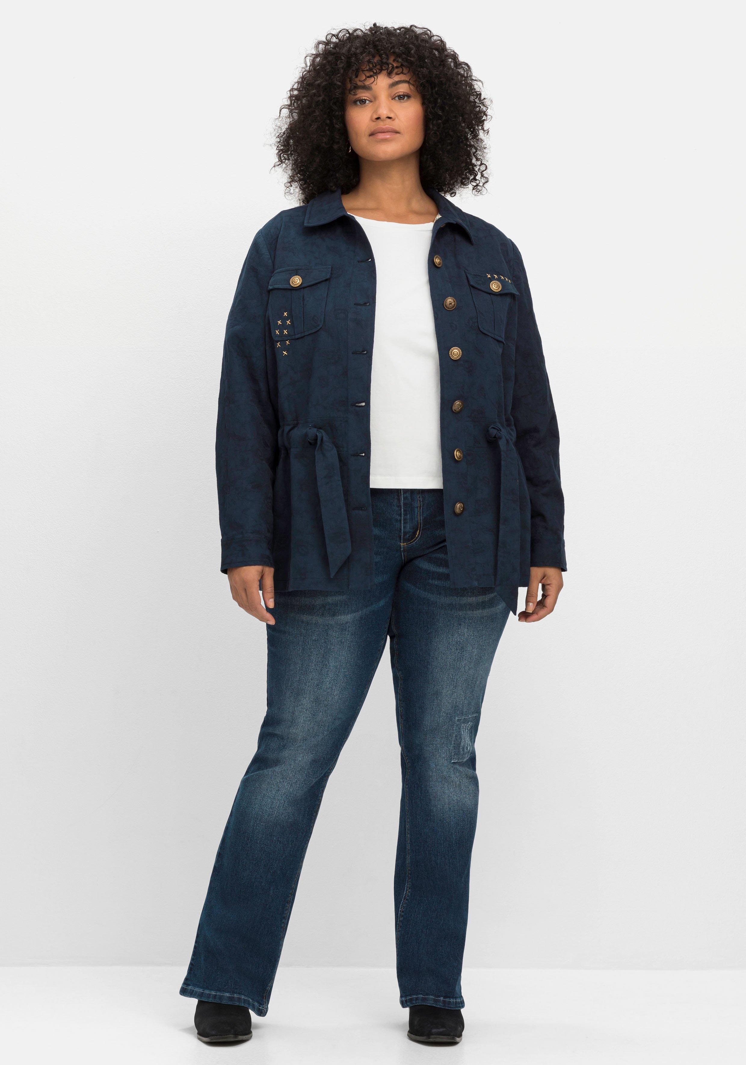 Hemdjacke mit Bindeband, im Jacquardmuster