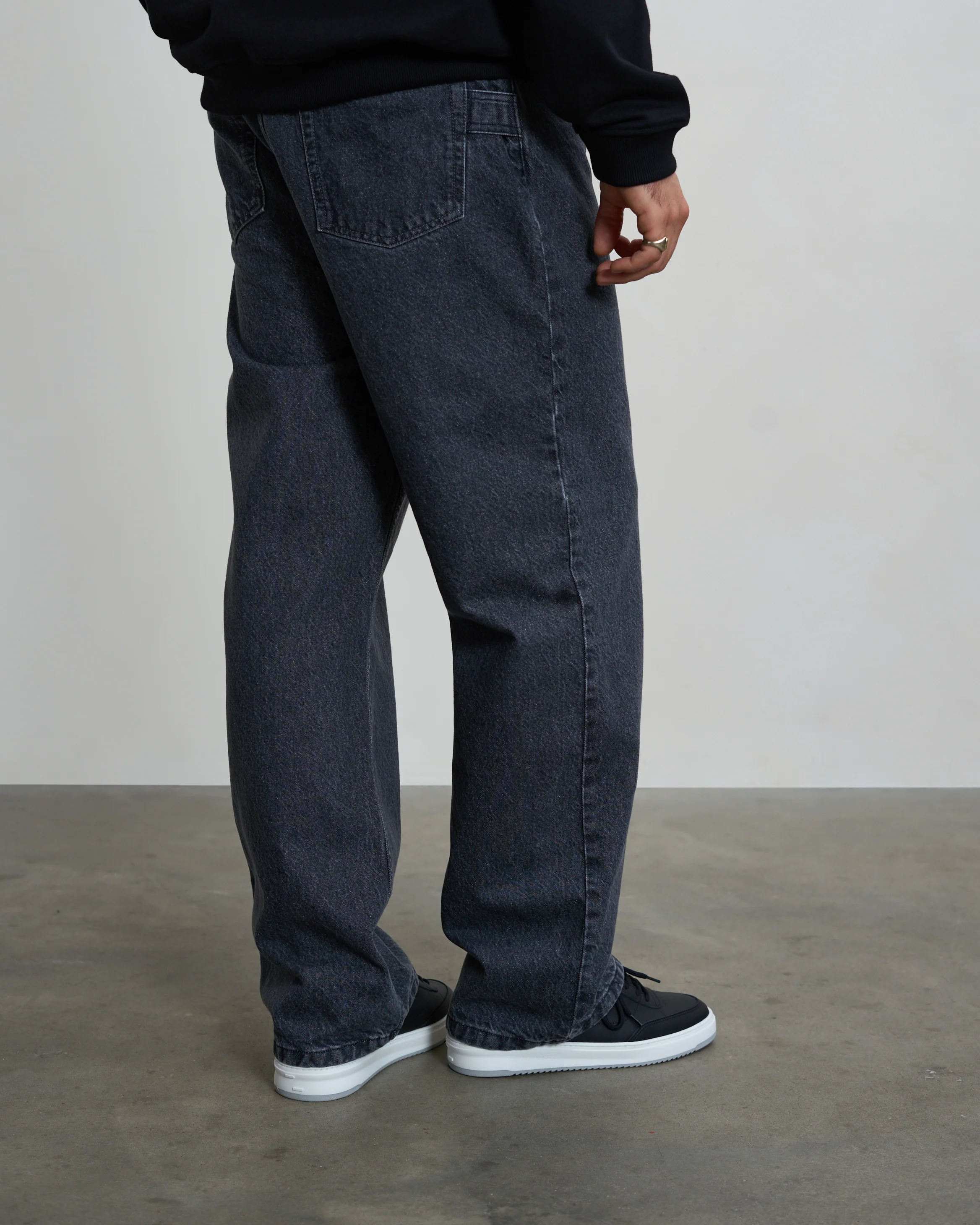 Mondo Trim Black