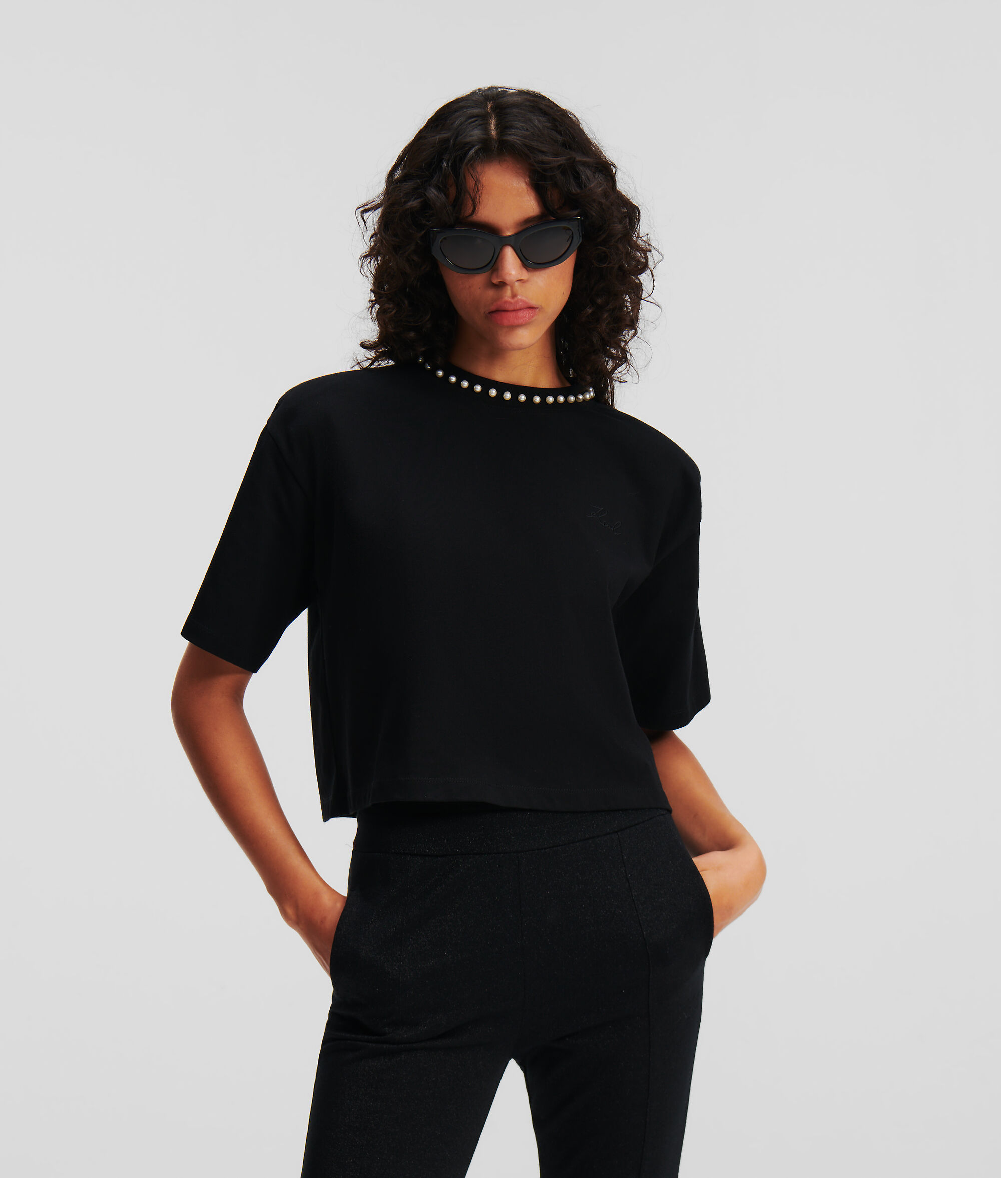 T-SHIRT ORNÉ DE PERLES