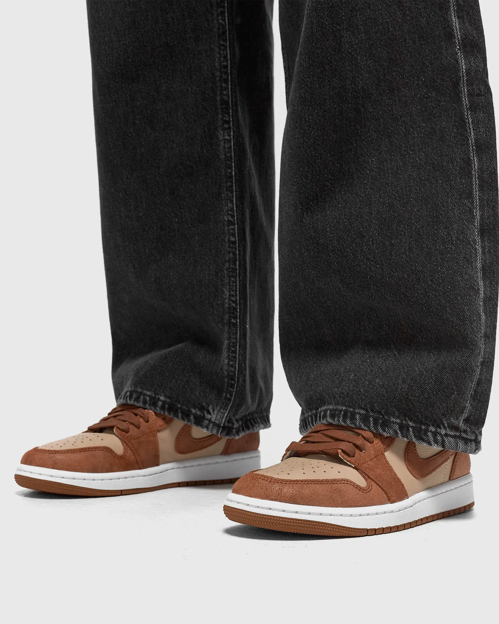 Jordan WMNS AIR JORDAN 1 LOW SE