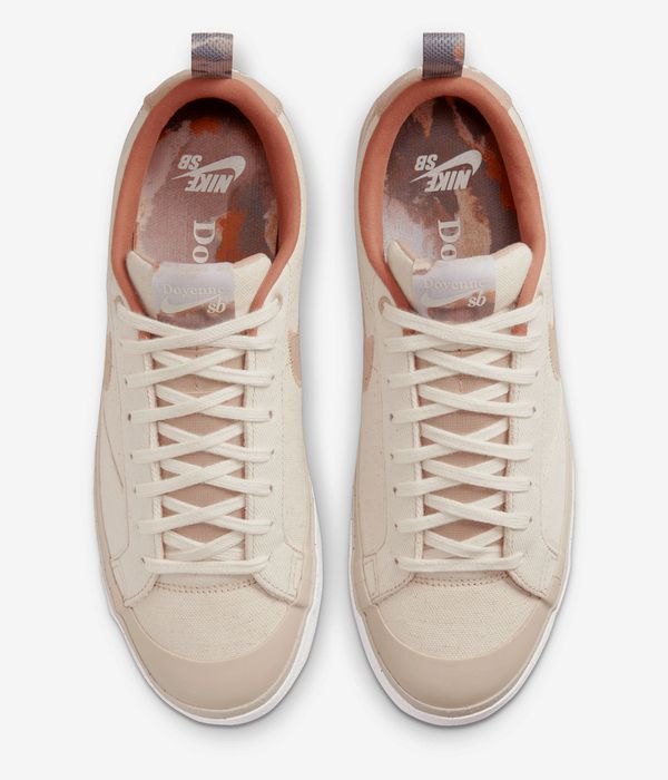 Nike SB x Doyenne Blazer Low Schuh (coconut milk rattan)