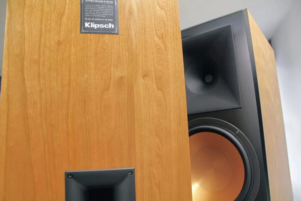 Klipsch RF-7 MKIII Noyer foncé (la paire) Enceintes colonne