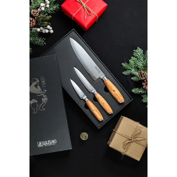 Coffret Wusaki 3 couteaux chef + office + universel Fujiko manche oli