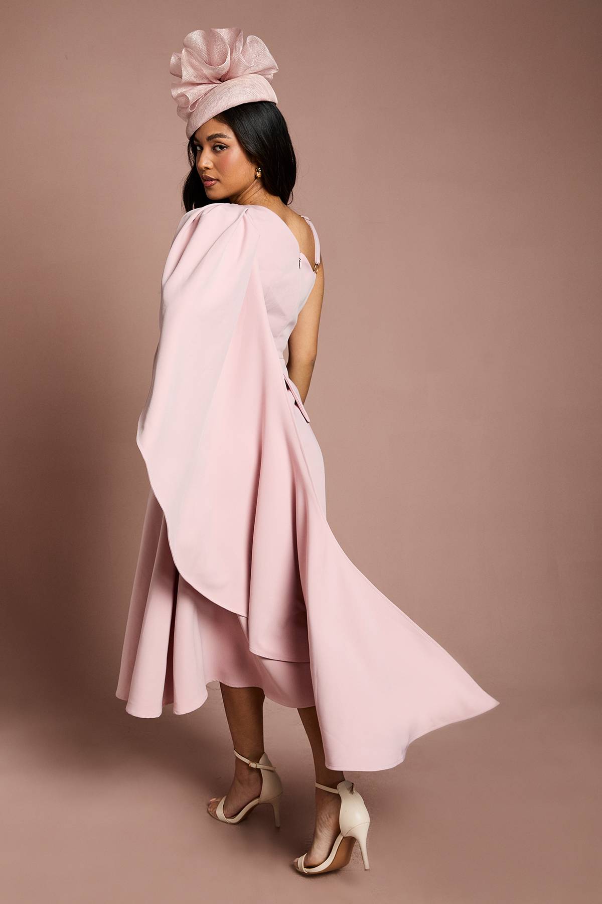Coast Robe Midi En Crêpe Lisa Tan À Une Épaule Petite Taille