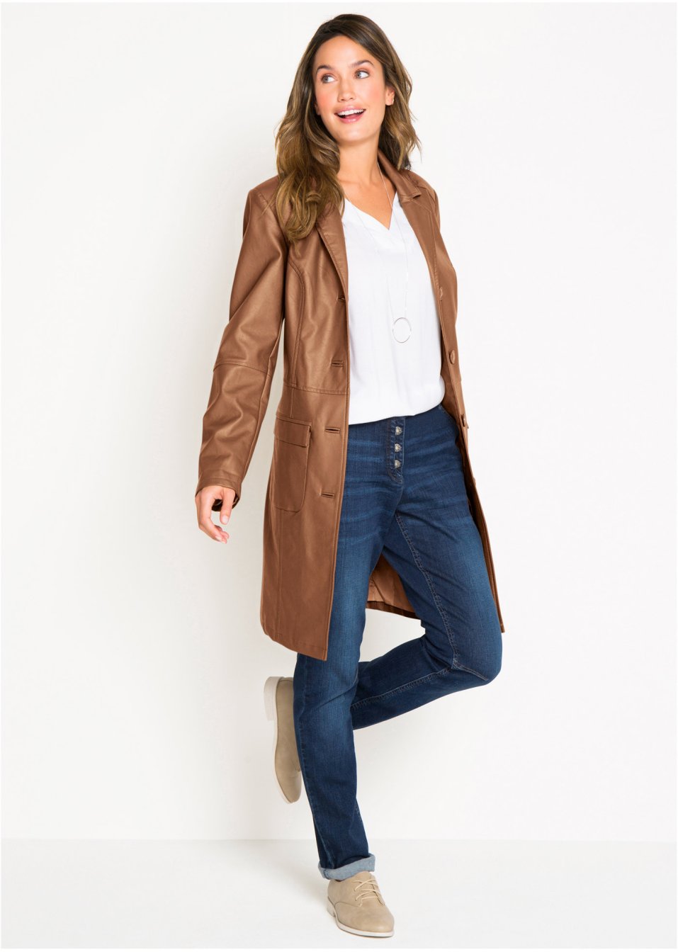 Manteau avec revers, cintré