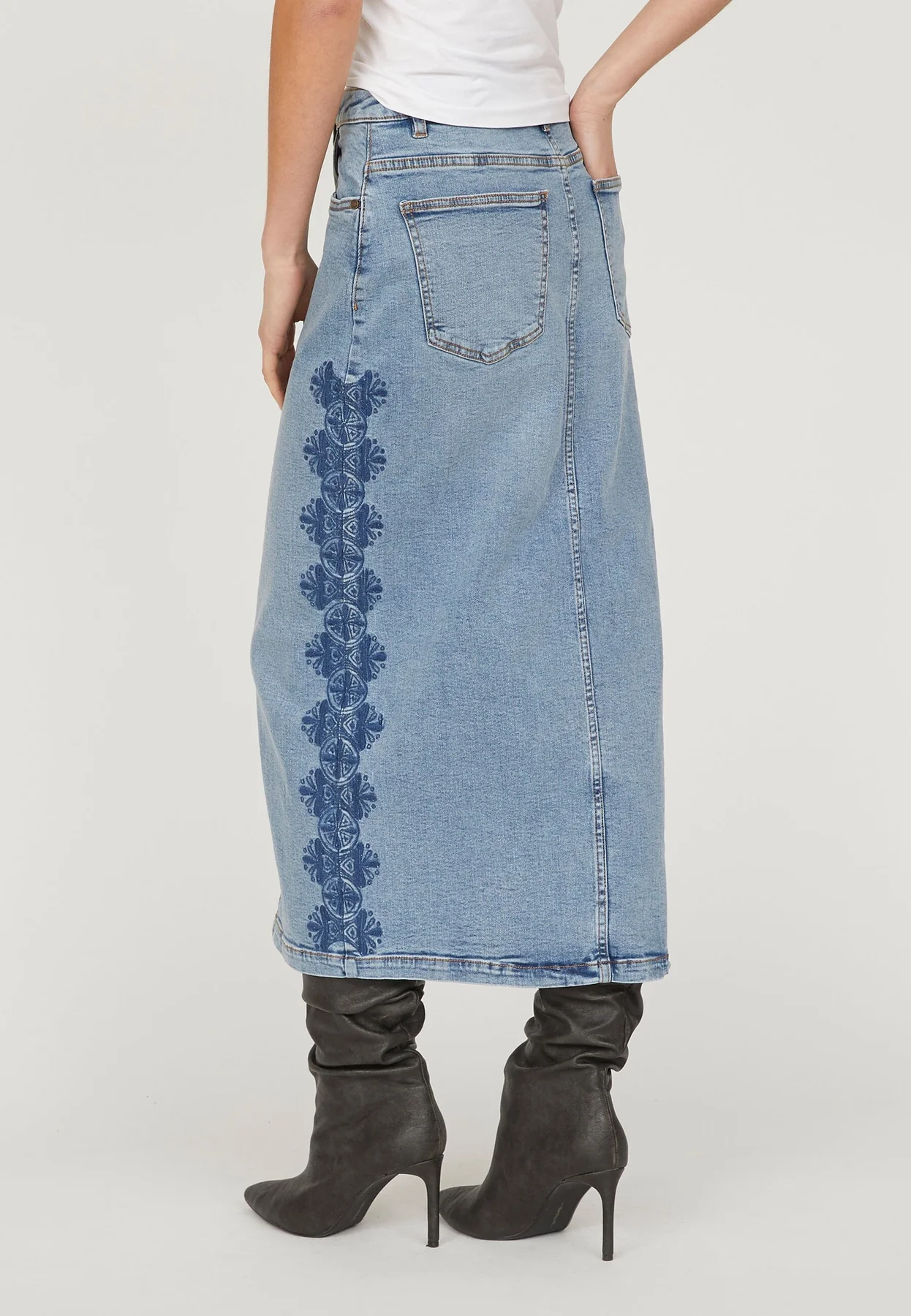Sisters Point Olia-Sk3 930 l blue wash navy