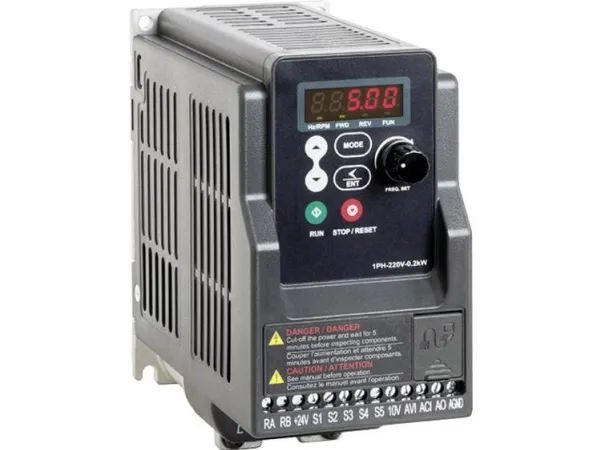 Peter Electronic Frekvensomformer 0.2 kW 1-faset 230 V