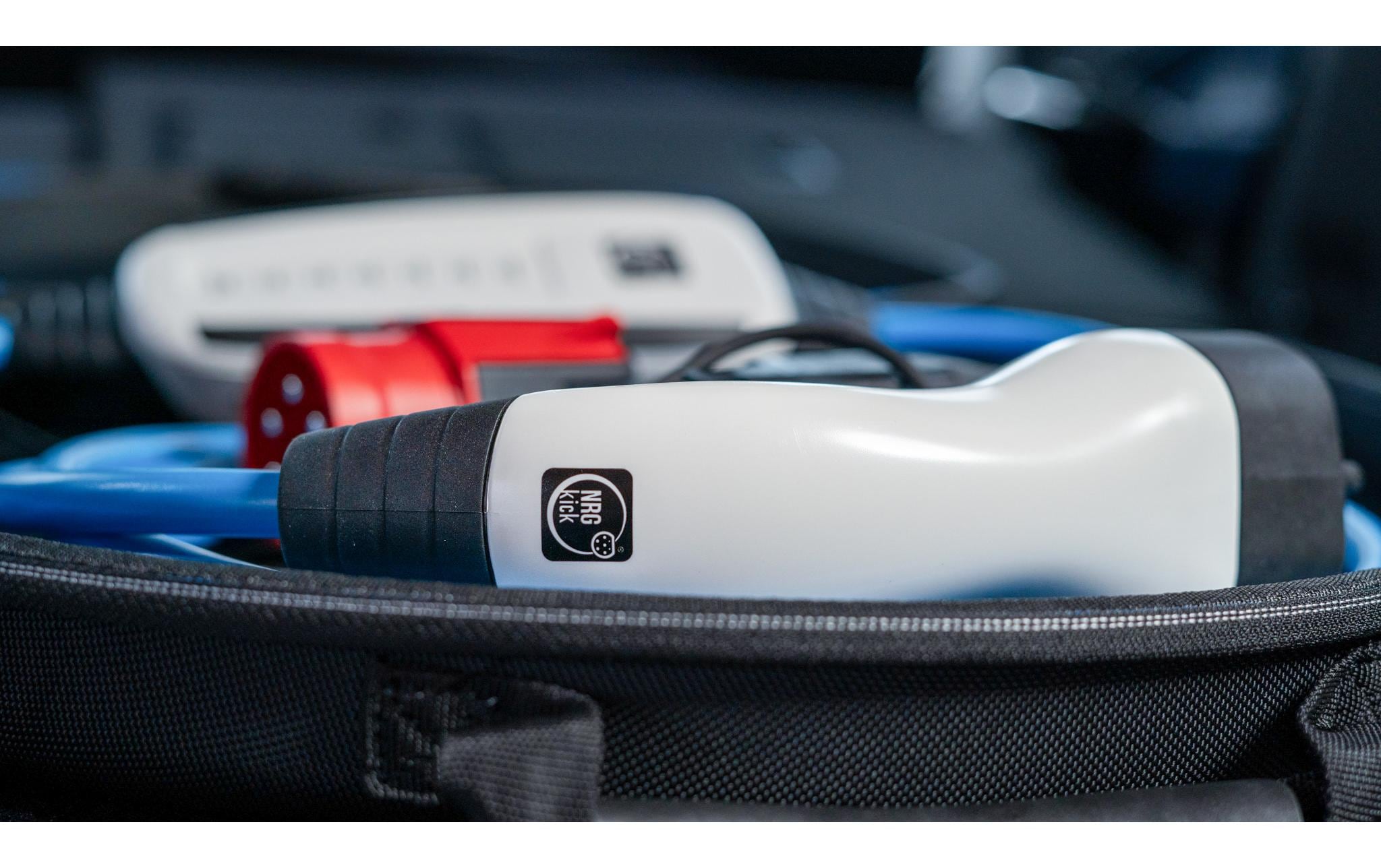 Mobile Ladestation Pure light 16A 5m<br>Die intelligente Ladeeinheit