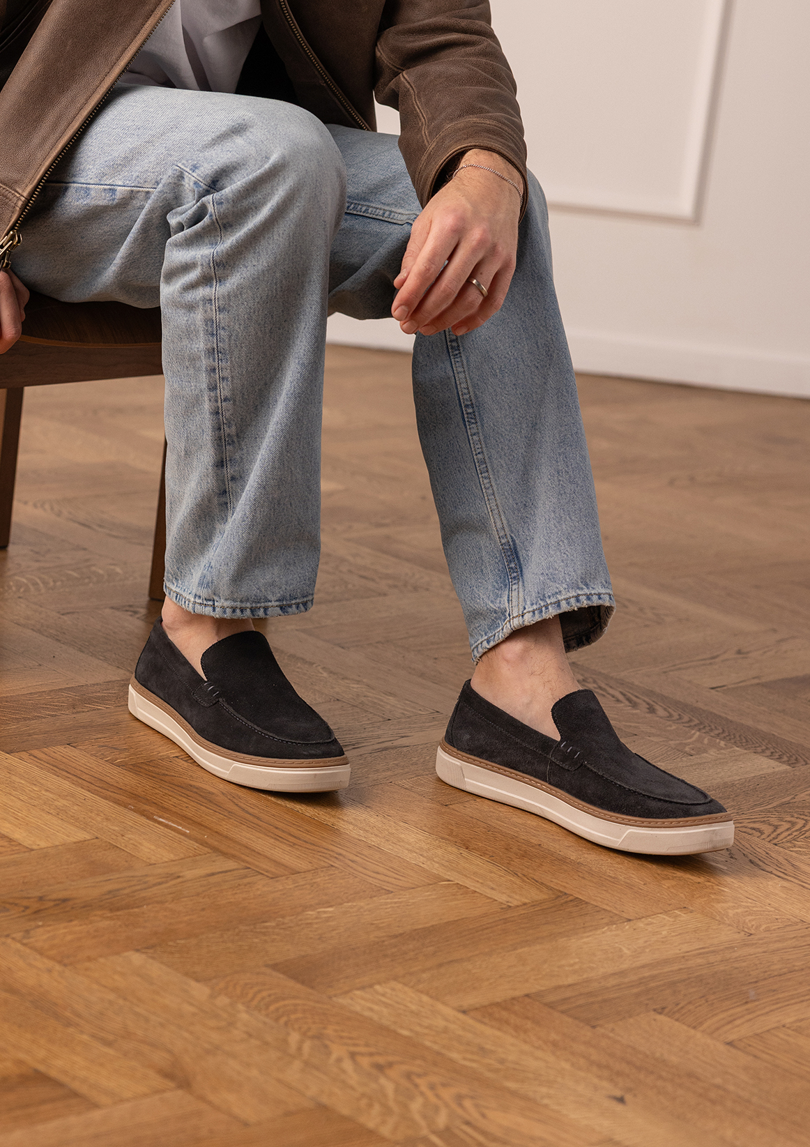 Donkerblauwe suède loafers