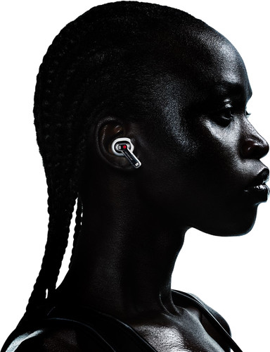 Nothing Ear Zwart
