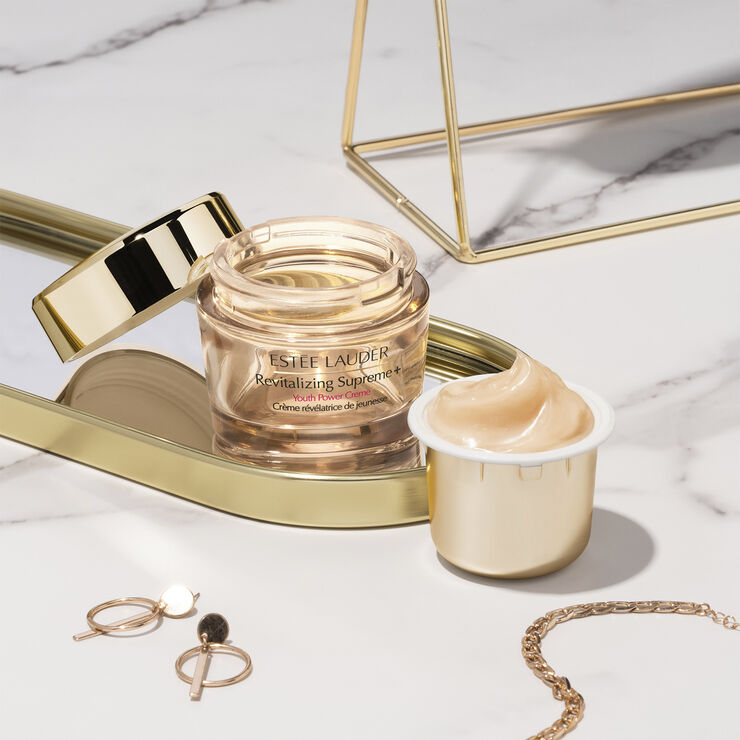 Estée Lauder Revitalizing Supreme  Youth Power Cream