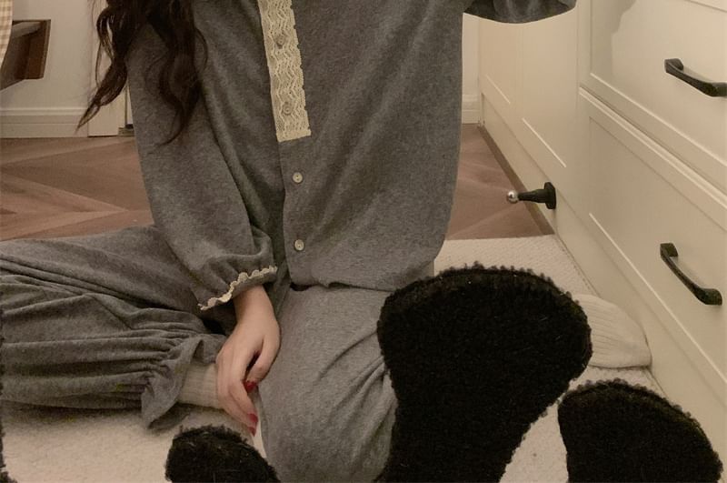 GOUB - Pyjamaset met kantversiering