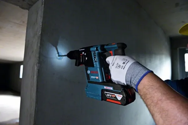 Bosch AKKUBOREHAMMER GBH 18V-26 SOLO - SOLO