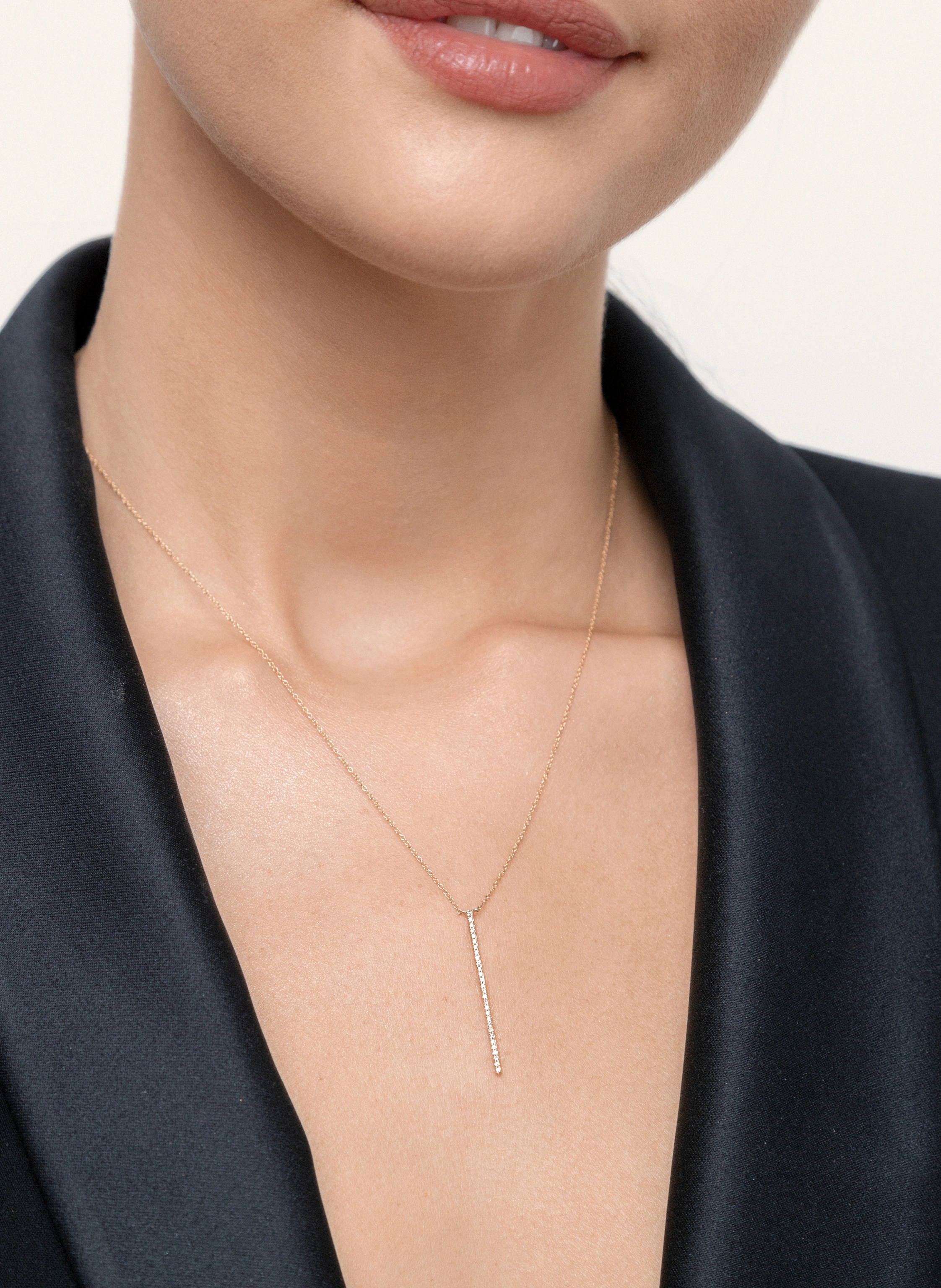 Leaf Halskette BAR aus 18 Karat Gelbgold mit Diamanten