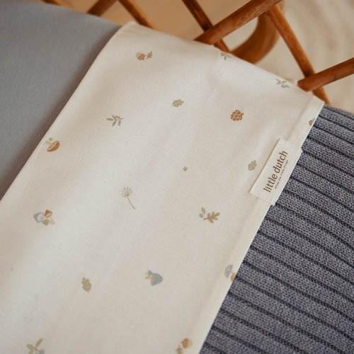 Ledikantdeken gebreid Pure Denim Blue kopen? | Little Dutch