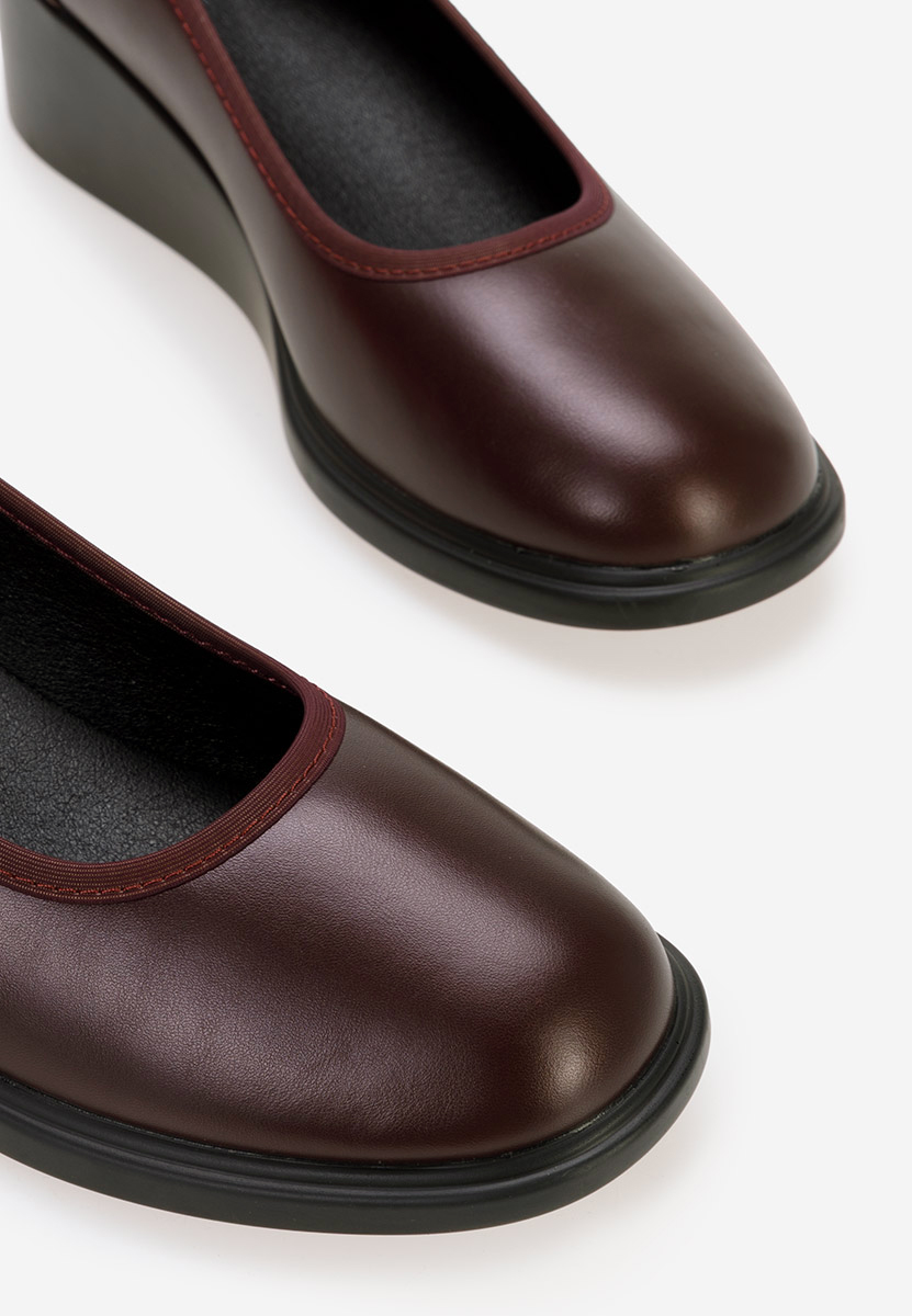 Chaussures à plateforme bruns Coranda