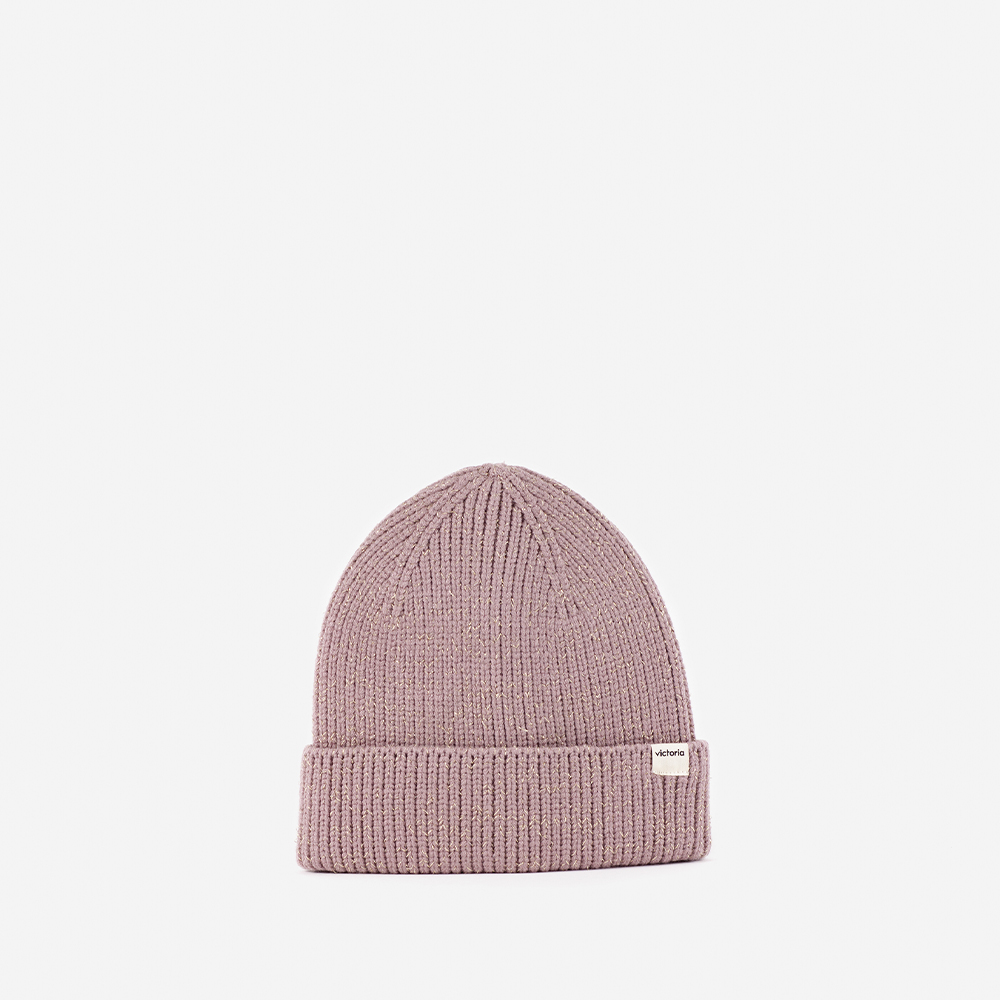 Gorro de malha V. Things com lurex, dobra dupla e etiqueta na aba.