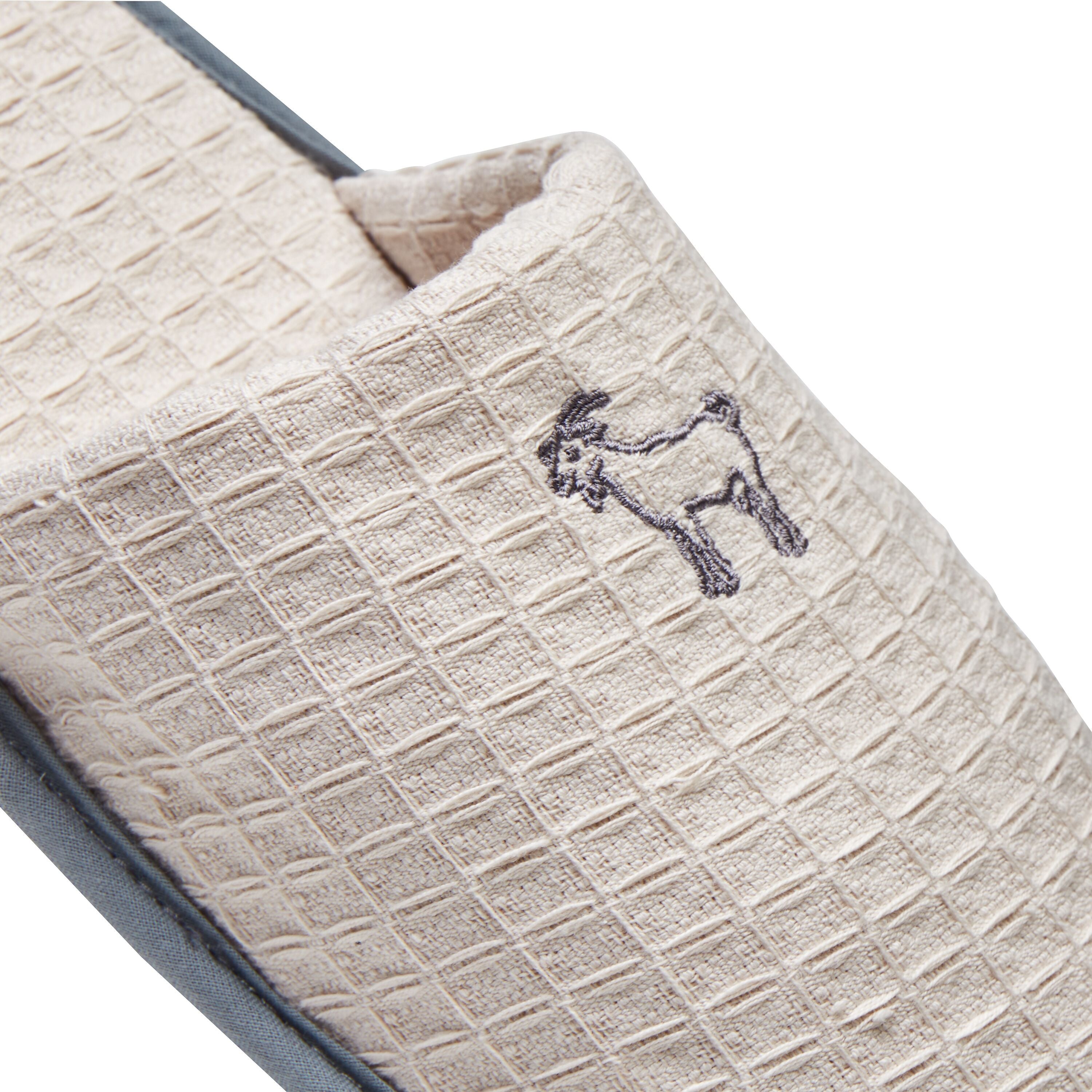 SE-MI CASA E SU CASA Slippers - Beige / L-XL