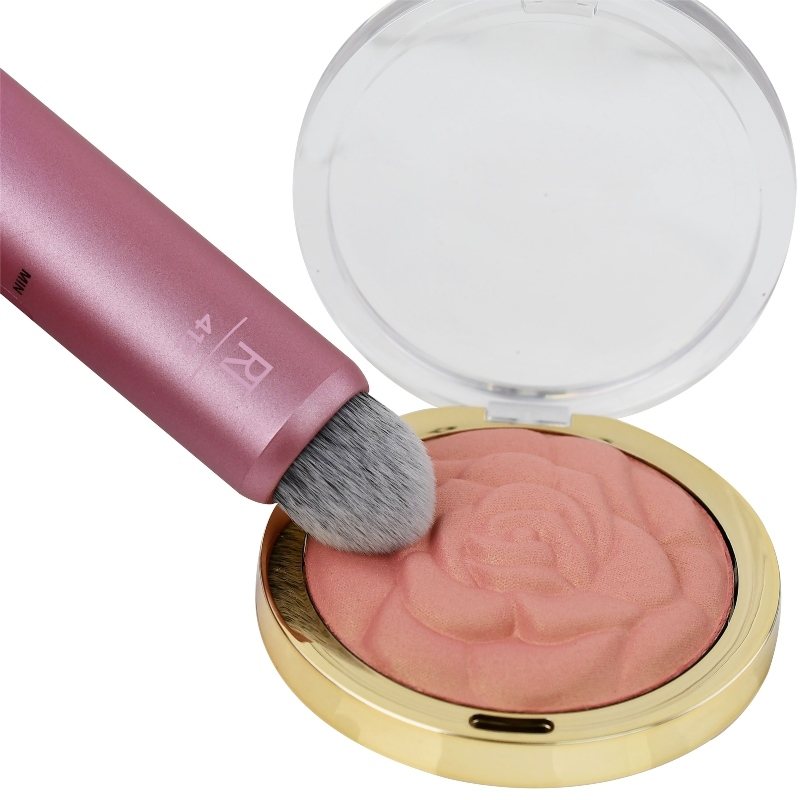 Real Techniques Custom Cheek Brush