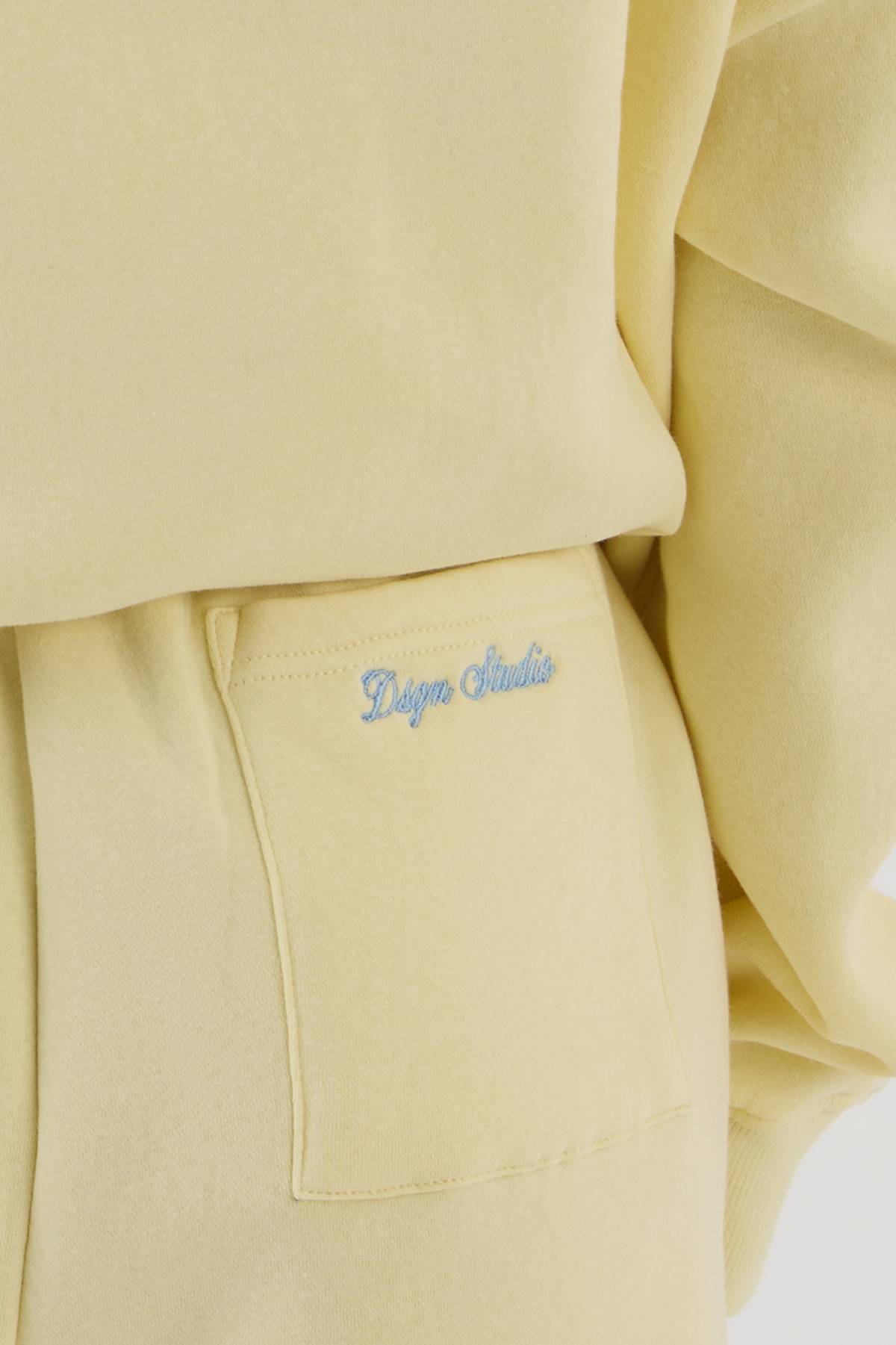 Ensemble De Survêtement Court À Casynthétiqueche Avec Broderie Script Dsgn Studio