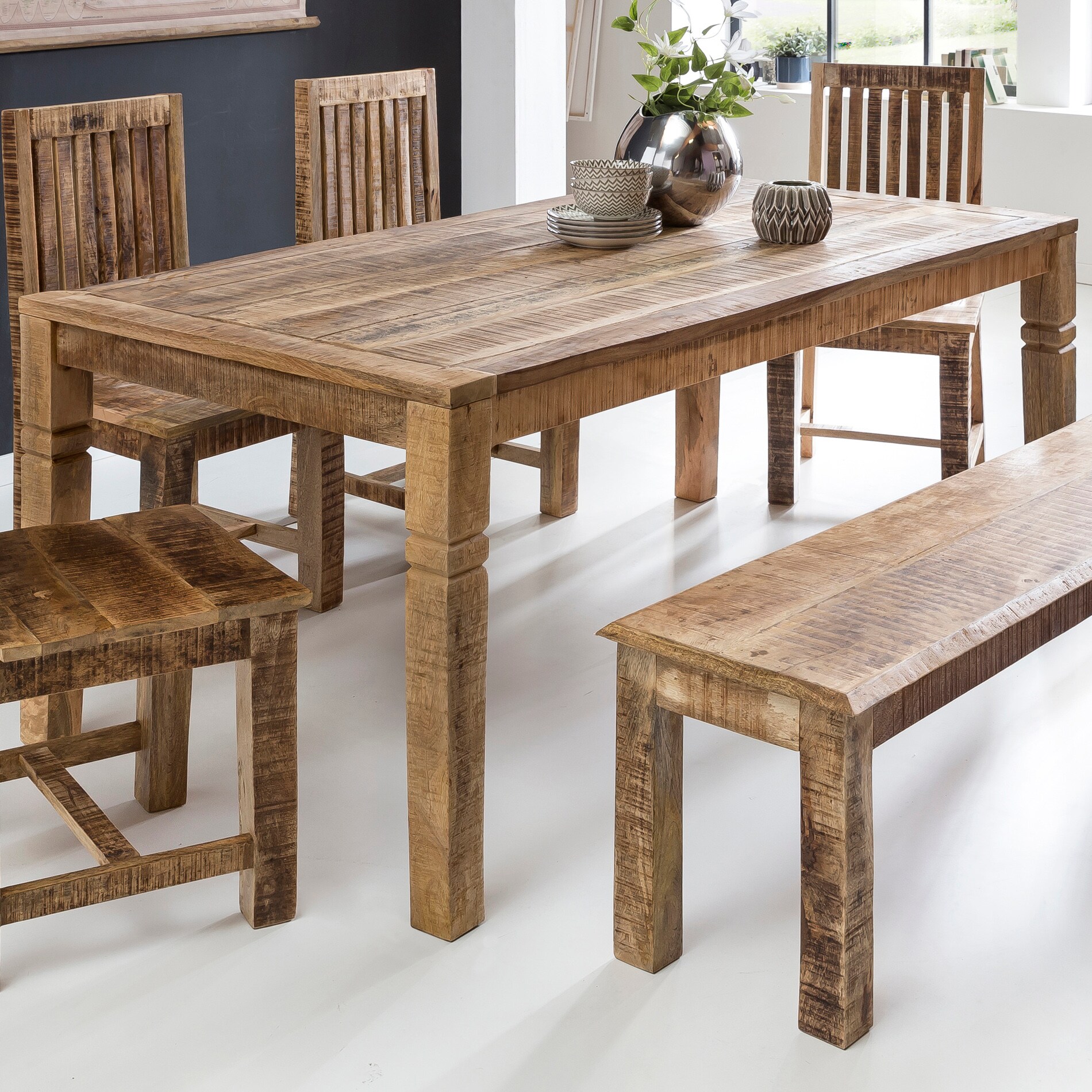 KADIMA DESIGN Rustikaler Mango-Holz Esstisch, 120 cm, Landhaus-Stil - Stilvoll mit Schnitzereien