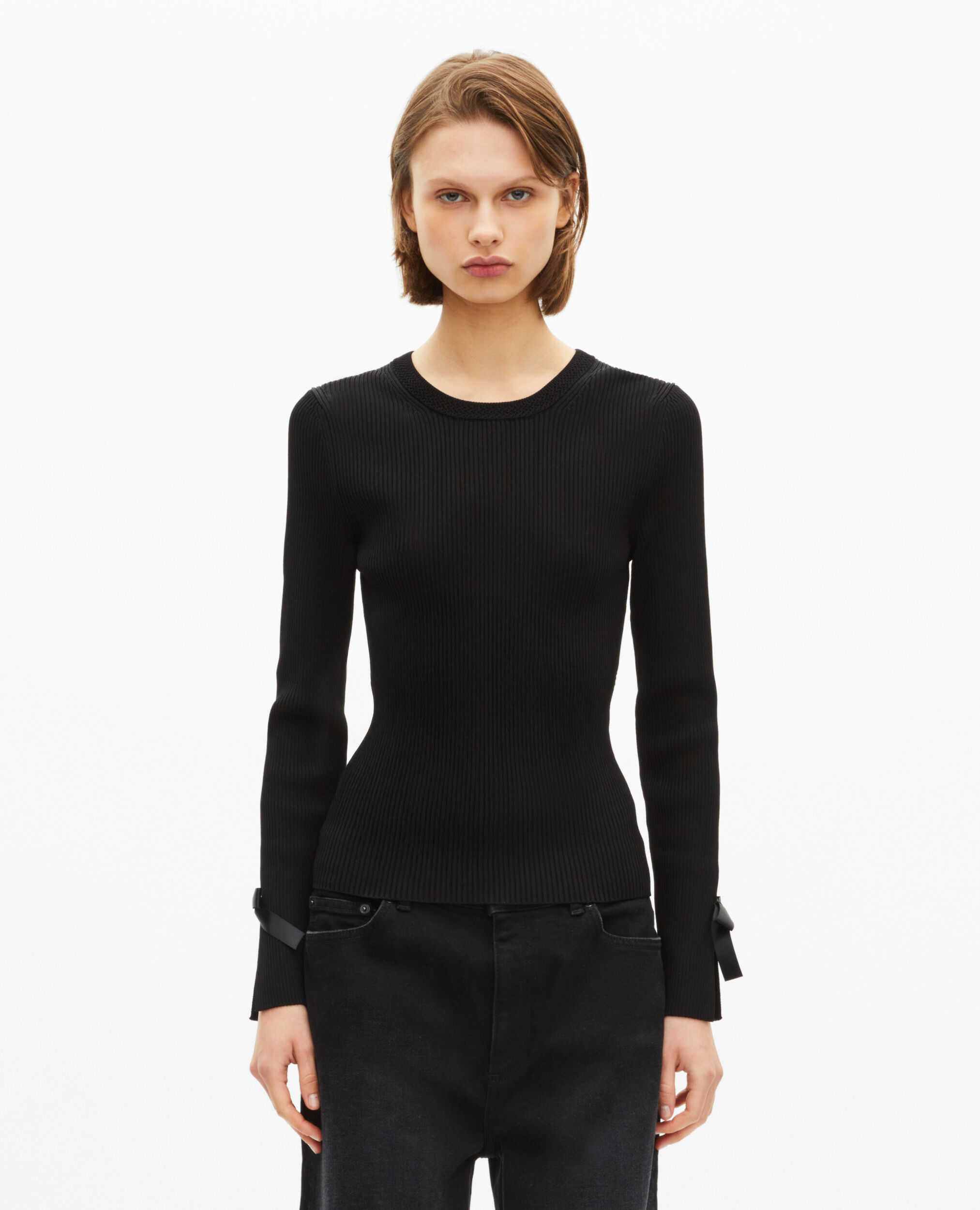 Pull avec rubans noir