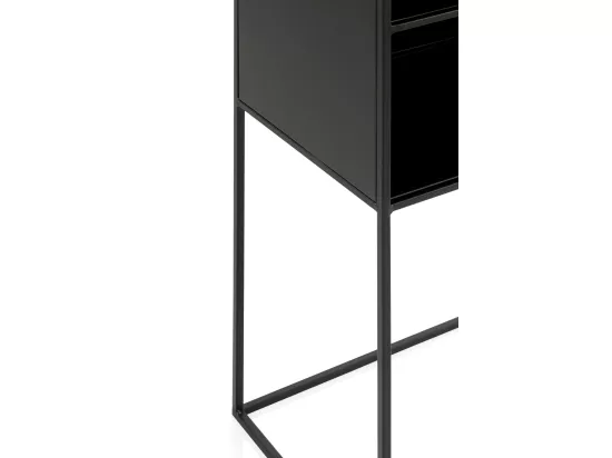 Table basse en métal noir