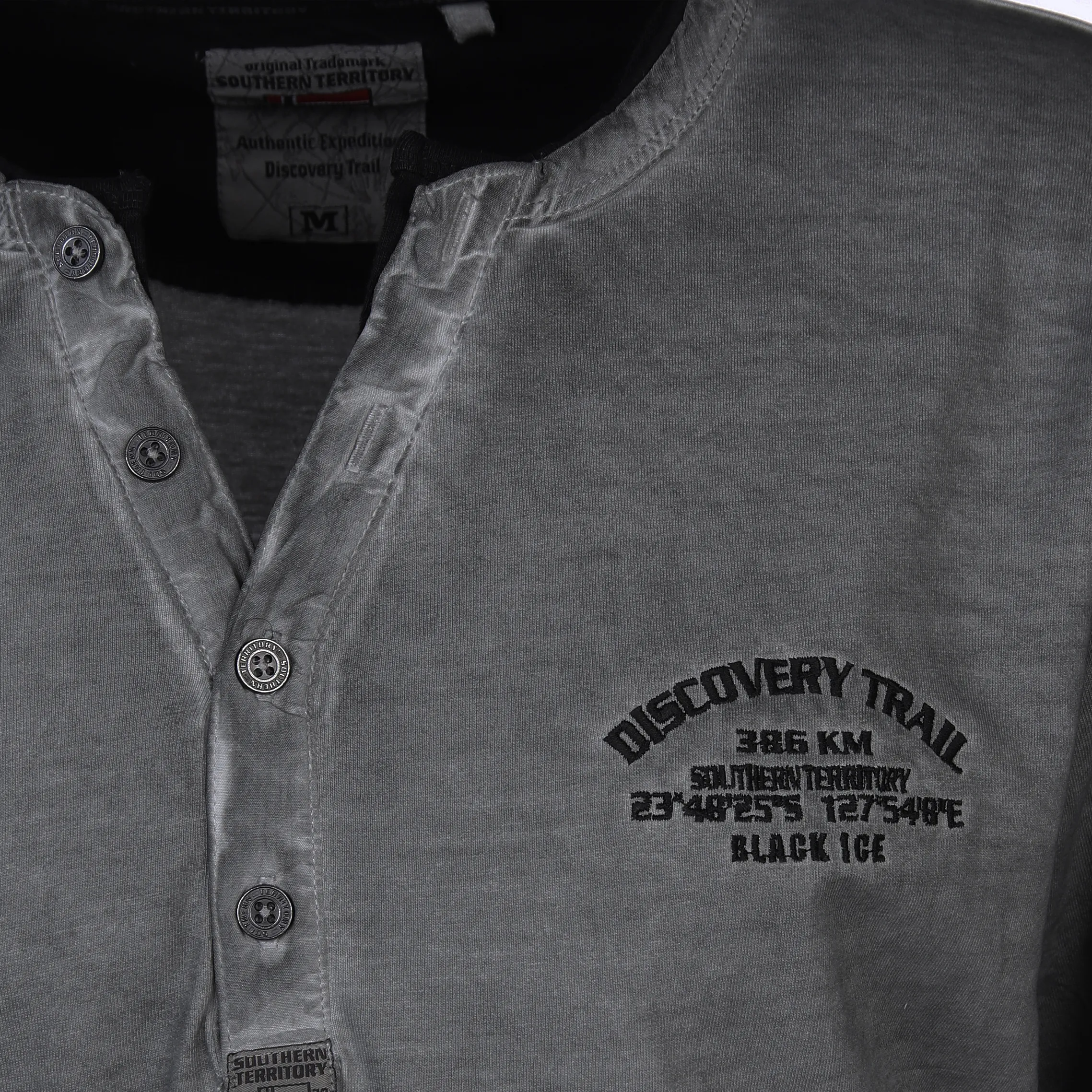 Herren Henleyshirt mit Stickerei