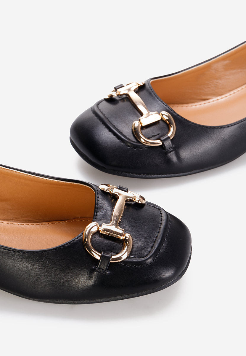 Chaussures à petit talon noirs Escana